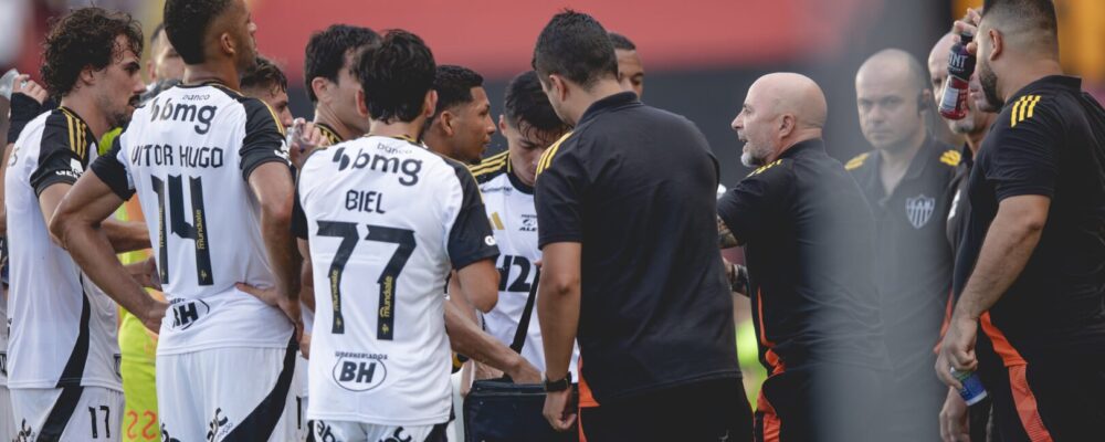 Sampaoli ‘muda’ briga do Atlético no Brasileiro: ‘Vamos tentar obter esta vaga’