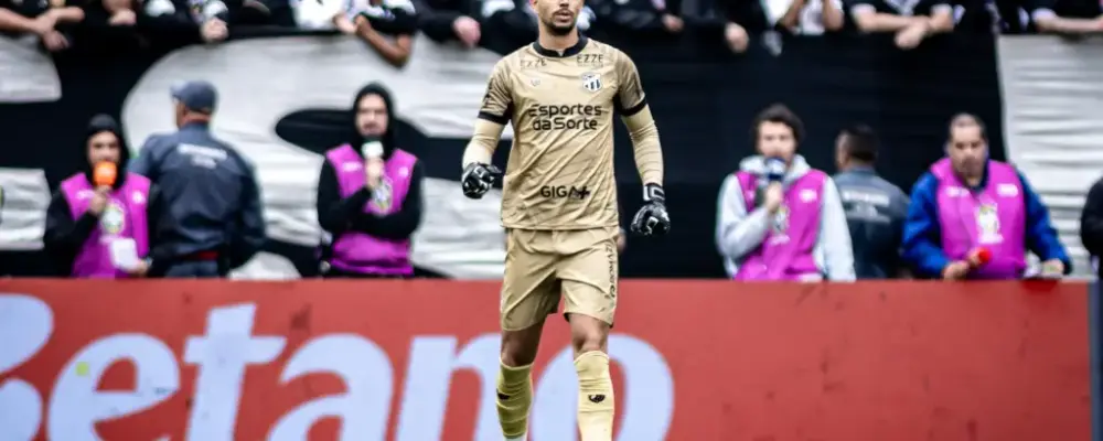 Goleiro do Ceará exalta vitória sobre Corinthians: “Importante para permanência”
