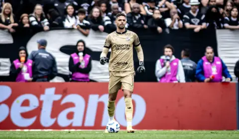 Goleiro do Ceará exalta vitória sobre Corinthians: “Importante para permanência”