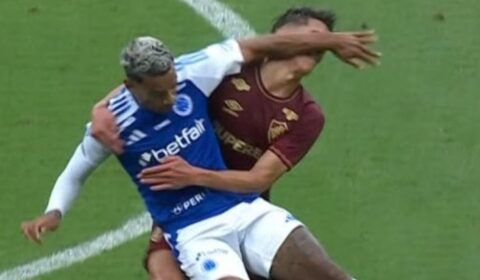 Árbitro explica por que não aplicou cartão vermelho em Matheus Pereira, do Cruzeiro