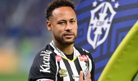 Narrador detona ex-diretor do Cruzeiro por post sobre Neymar: ‘Isso é postura?’