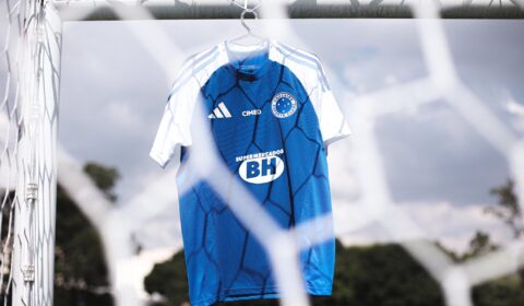 Cruzeiro promove mudanças e define técnico de rival como alvo