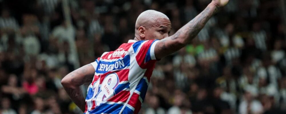 Deyverson, do Fortaleza, reage a hat-trick contra o Atlético
