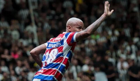 Deyverson, do Fortaleza, reage a hat-trick contra o Atlético