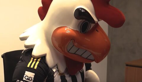 Árbitro de Atlético x Fortaleza relata na súmula invasão de Galo Doido