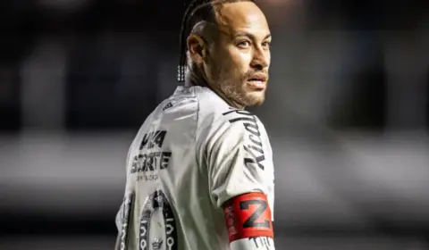 Neymar é cobrado em faixa colocada em frente ao CT do Santos