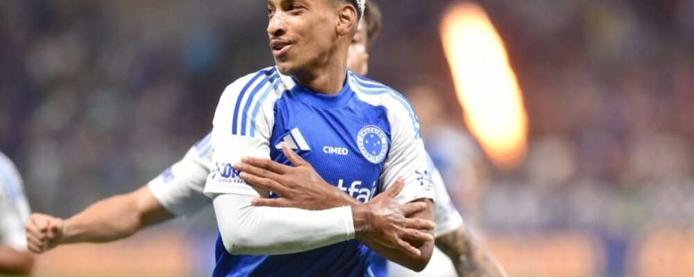 Matheus Pereira ultrapassa marca de Alex e Montillo no Cruzeiro