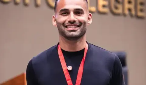 Thiago Maia recebe título de cidadão de Porto Alegre por atuação nas enchentes