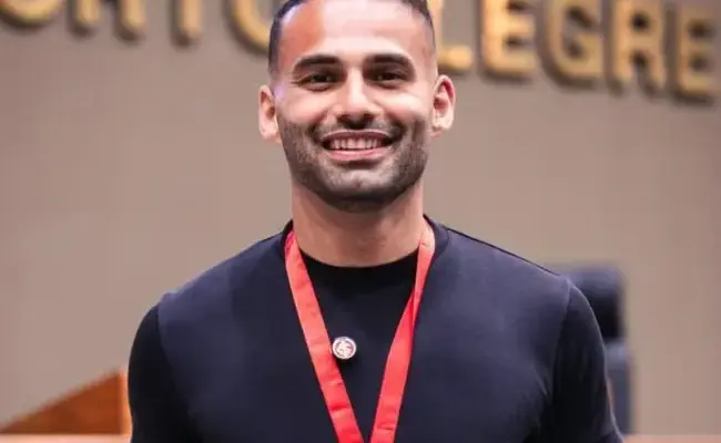 Thiago Maia recebe título de cidadão de Porto Alegre por atuação nas enchentes