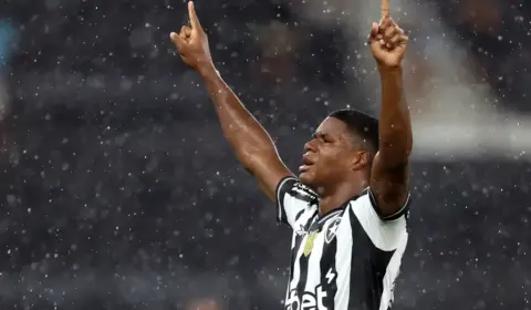 Botafogo 3 x 2 Sport – Kadir brilha e salva noite botafoguense no Engenhão