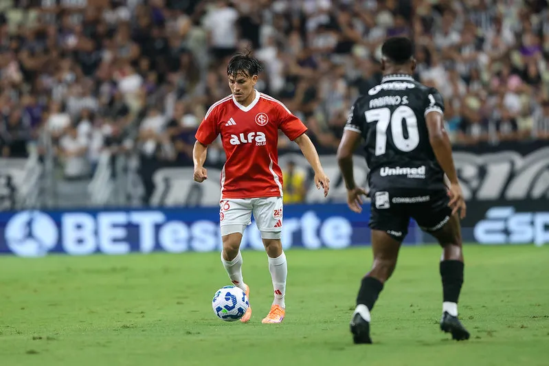 Internacional bate Ceara no Brasileirao 1
