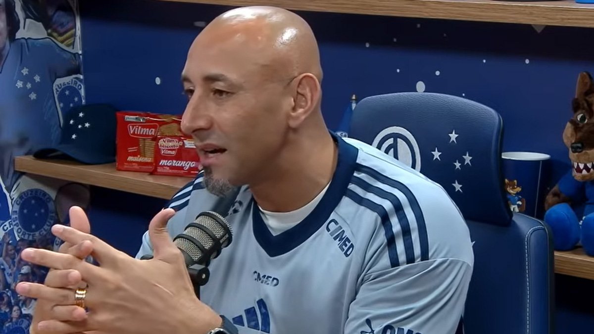 Ex-goleiro Gomes em participação no Cruzeiro Cast - (foto: Reprodução/Cruzeiro) Ex-goleiro Gomes em participação no Cruzeiro Cast - (foto: Reprodução/Cruzeiro)
