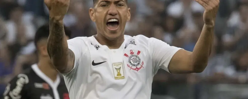 Guarani avalia a contratação de Ralf, ídolo do Corinthians