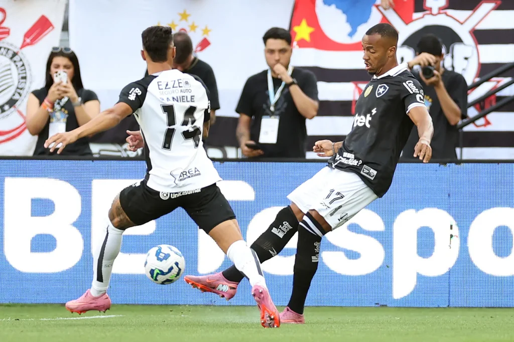 Corinthians 2 x 2 Botafogo - Empate que não resolve a vida de ninguém no Brasileirão 3 54954733507 2073fefd92 o 1024x682 1