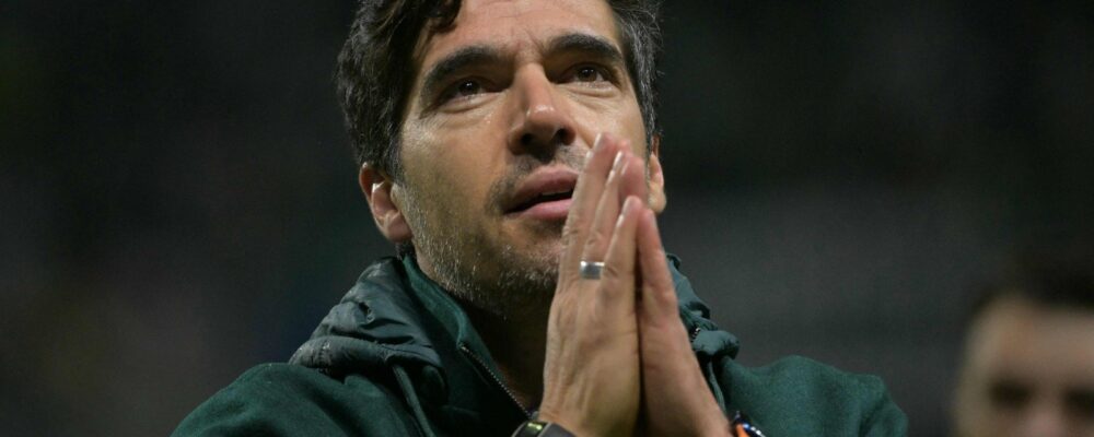 Abel Ferreira desfaz mistério e revela se ficará no Palmeiras em 2026