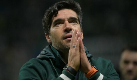 Abel Ferreira desfaz mistério e revela se ficará no Palmeiras em 2026