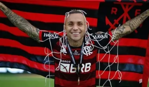 Atacante perde espaço e pode deixar o Flamengo em 2026