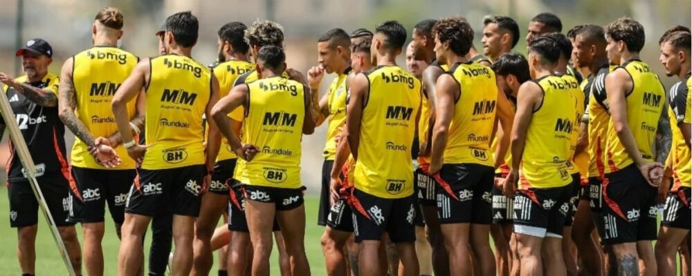 Atlético: jogador sente dores e está fora da final da Sul-Americana