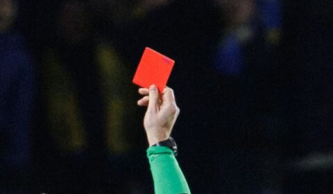 Atlético sobe posição no ranking de times com mais expulsões no Brasileiro