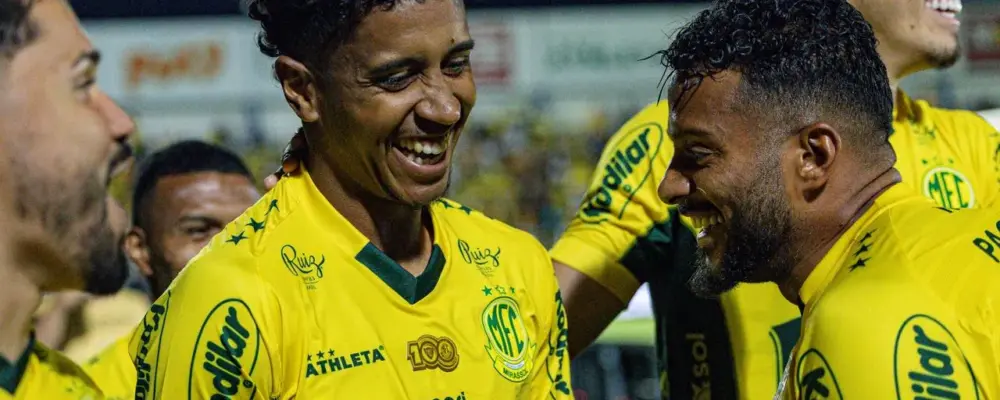 BRASILEIRÃO: Mirassol derrota o Palmeiras e “ajuda” o Flamengo na briga pelo título