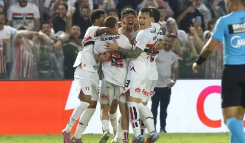 BRASILEIRÃO: São Paulo vence, Corinthians perde e Santos se complica