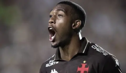 Barcelona formaliza proposta para tirar Rayan do Vasco