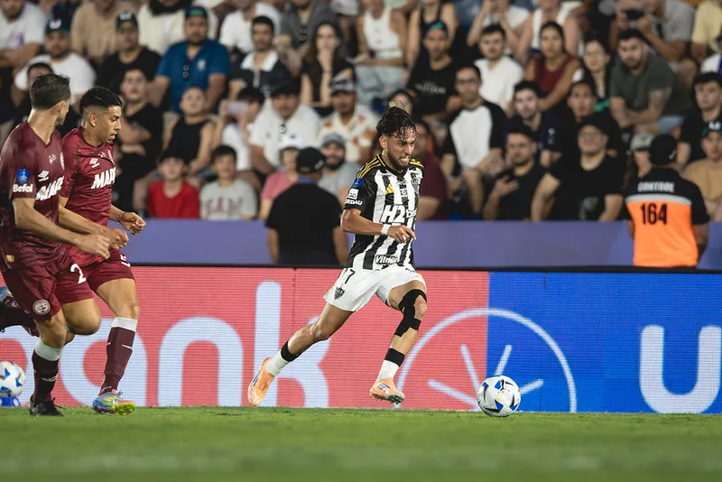 Biel se emociona e assume culpa por vice do Atlético-MG na Sul-Americana (Foto: Pedro Souza / Atlético)