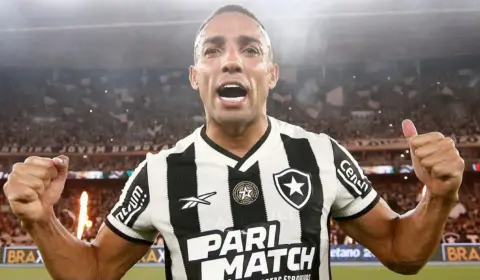 Botafogo negocia renovação de contrato de Marçal até o fim de 2026