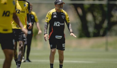 Bragantino x Atlético: desfalques e prováveis escalações pelo Brasileiro