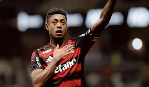 Bruno Henrique exalta entrega, projeta decisão da Libertadores e desabafa: “Eu amo o Flamengo”