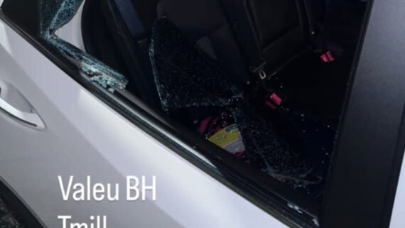 Carro do zagueiro Gamarra foi arrombado (foto: Reprodução/Instagram)