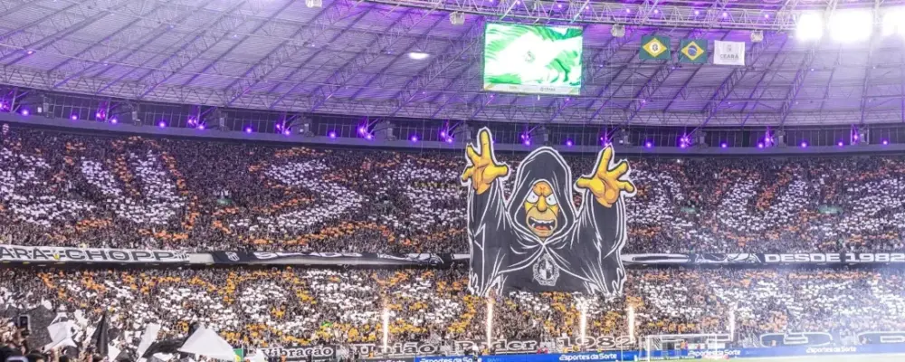 Ceará e Fortaleza empatam em jogo marcado por apitos e confusão da torcida