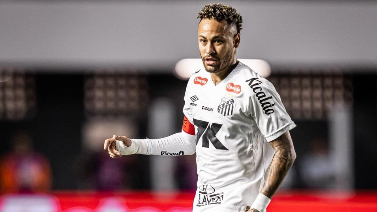 Neymar em ação pelo Santos contra o Palmeiras no Brasileiro (foto: Raul Baretta/Santos)