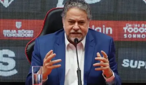 Conselheiros do São Paulo pedem a renúncia de Julio Casares da presidência