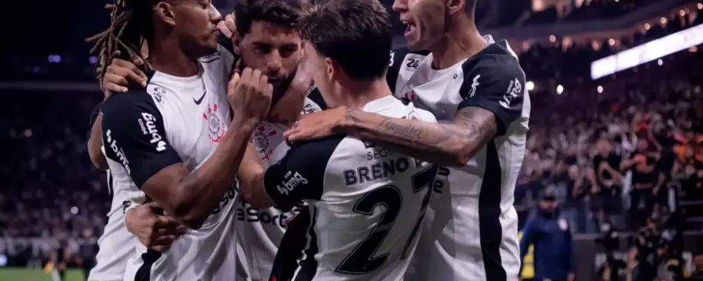 Corinthians mantém chances de Libertadores após vitória no clássico