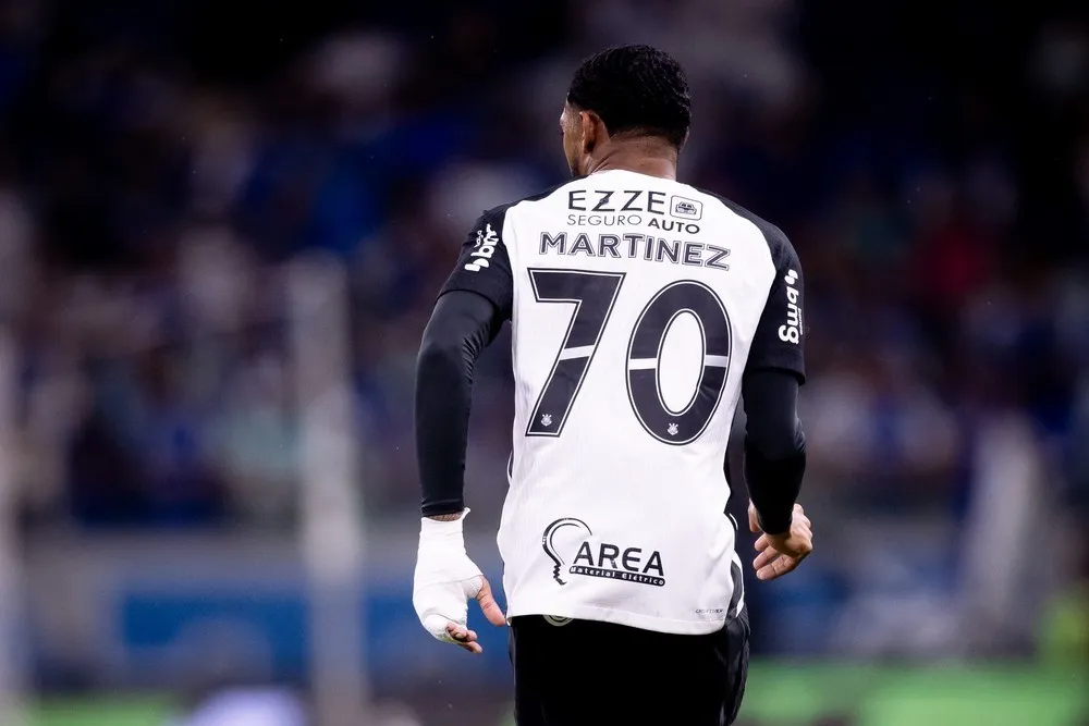 Corinthians multa Martínez após expulsão contra o Cruzeiro (Foto: Rodrigo Coca/Agência Corinthians)