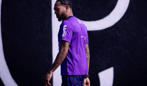 Corinthians multa jogador por ação em jogo contra Cruzeiro