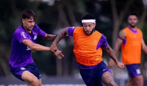 Corinthians nega pedido a Memphis para deixar hotel de luxo e cita ajuda do holandês: ‘Partiu dele’