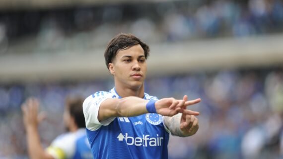Kaio Jorge comemora gol pelo Cruzeiro contra o Vitória, no Mineirão (foto: Alexandre Guzanshe/EM/D.A Press)