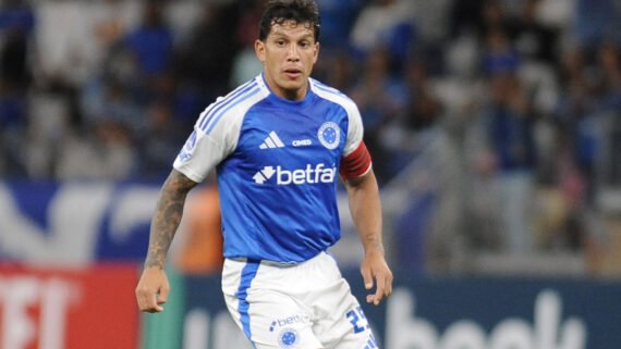 Lucas Romero, volante do Cruzeiro (foto: Alexandre Guzanshe/EM/D.A. Press.)