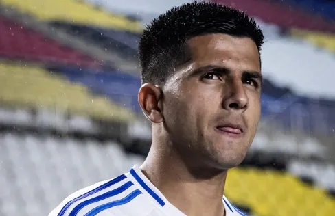 Cruzeiro barra saída de Gamarra e reforça setor defensivo para reta final