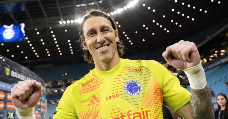 Cruzeiro conquista vitória suada e Leo Jardim celebra grande fase de Cássio