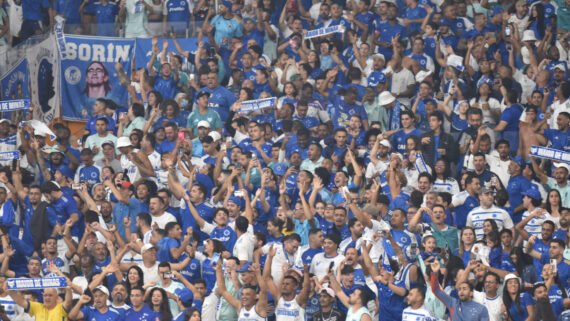 Torcedores do Cruzeiro no Mineirão (foto: Ramon Lisboa/EM/D.A Press)