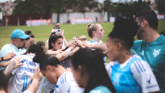 Cruzeiro recebe Itabirito no Gregorão, pela volta da semifinal do Mineiro Feminino (foto: Gustavo Martins/Cruzeiro)