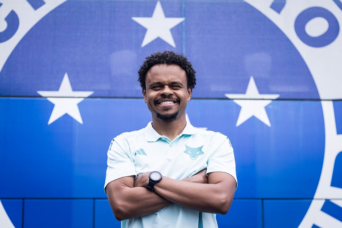 Mairon César, técnico do time Sub-20 do Cruzeiro (foto: Gustavo Aleixo/Cruzeiro)