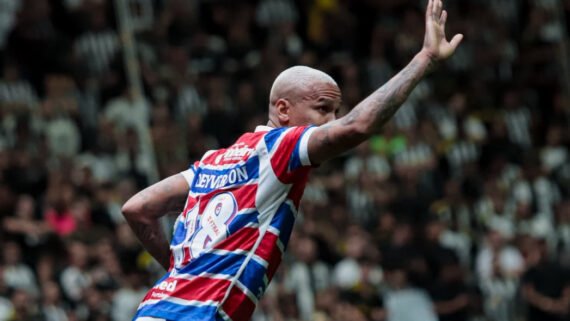 Deyverson comemora gol pelo Fortaleza contra o Atlético (foto: Divulgação/Fortaleza)