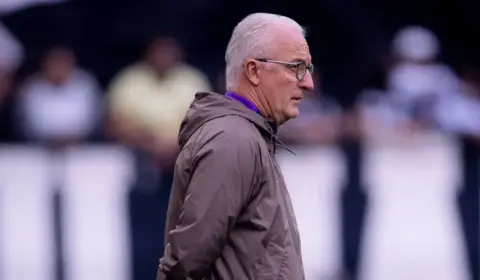 Dorival Jr. festeja melhora do Corinthians e evita falar de vaga na Libertadores