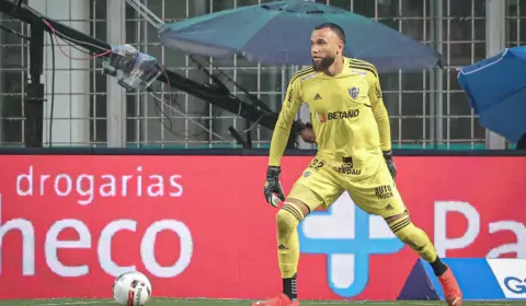 Everson valoriza resposta do Atlético-MG após vice da Sul-Americana e mantém mira no G-8