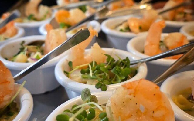 Ex-jogador do Atlético promove banquete com leite de tigre: ‘Picante perfeito’