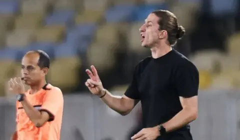 Flamengo: Filipe Luís pode igualar feito alcançado por apenas 8 nomes na Libertadores